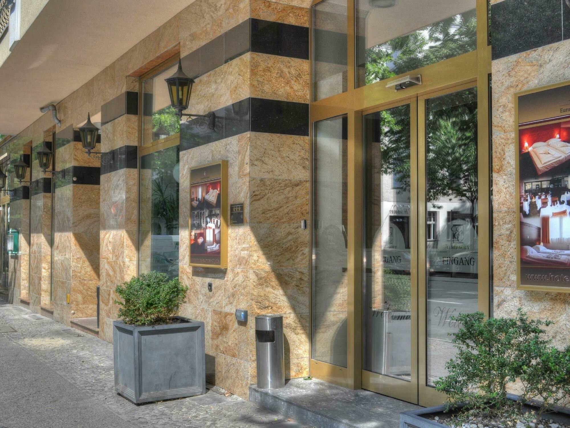 Hotel Europa City Berlin Exteriör bild